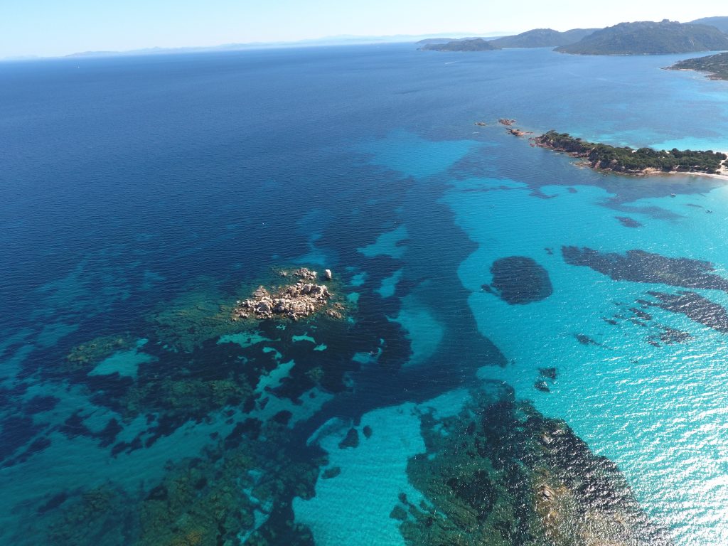 La belle plage de Palombaggia vue du ciel depuis un drone; Crédit Photo : Francois-Olivier Piazza