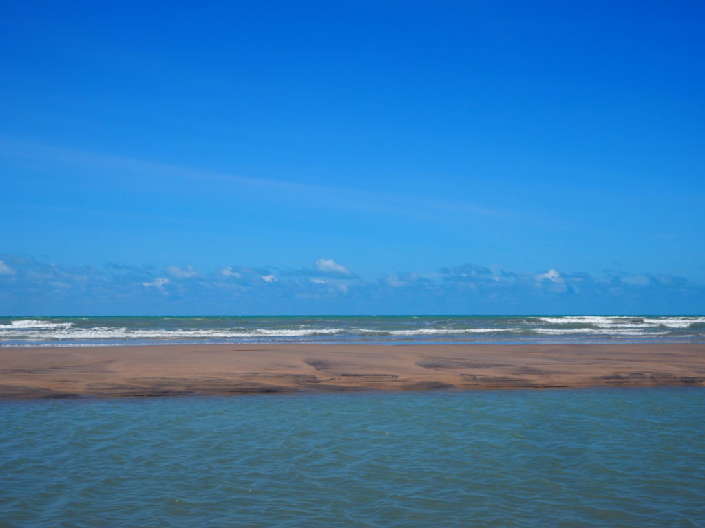 Plage de Canoa Quebrada, Brésil. Piscines naturelles