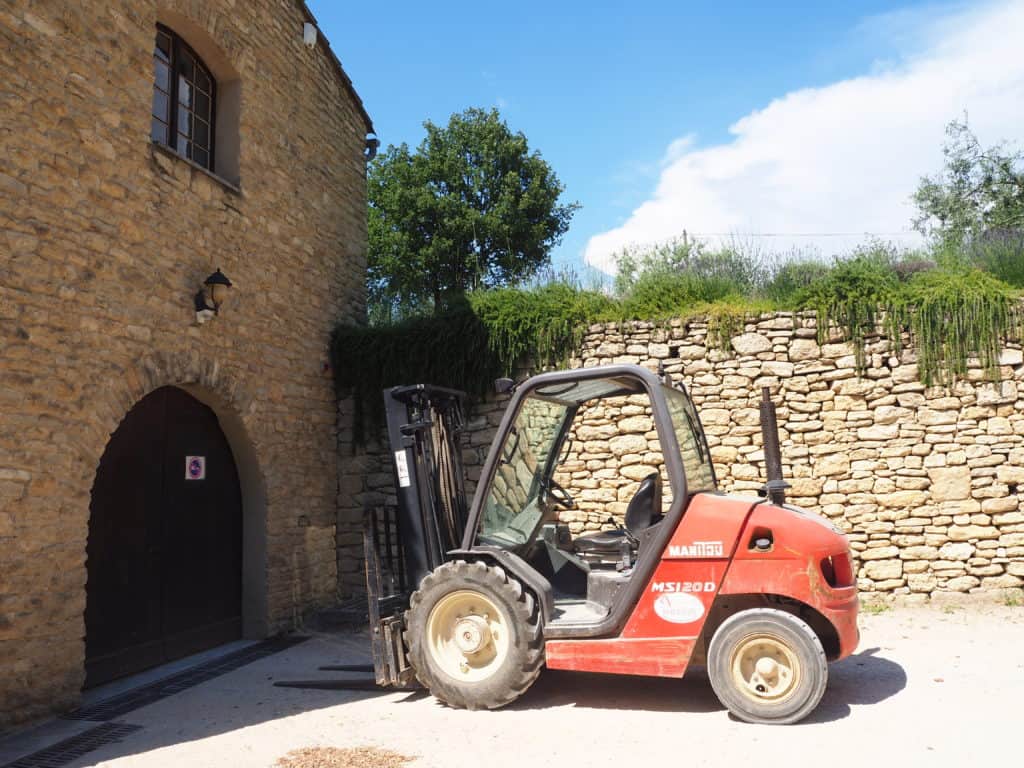 Domaine de Château la Canorgue dans le Luberon, Vaucluse. PACA. Outils