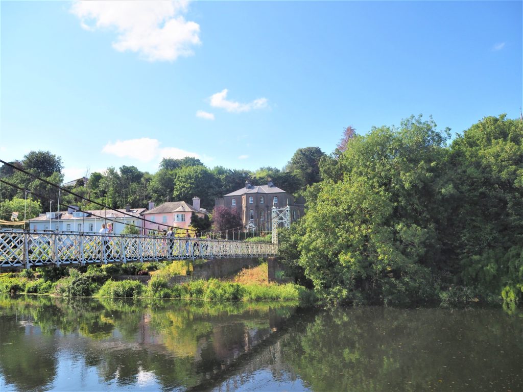 Fitzgerald Park à Cork Irlande.-Le point deau et la riviere lee clioadnco