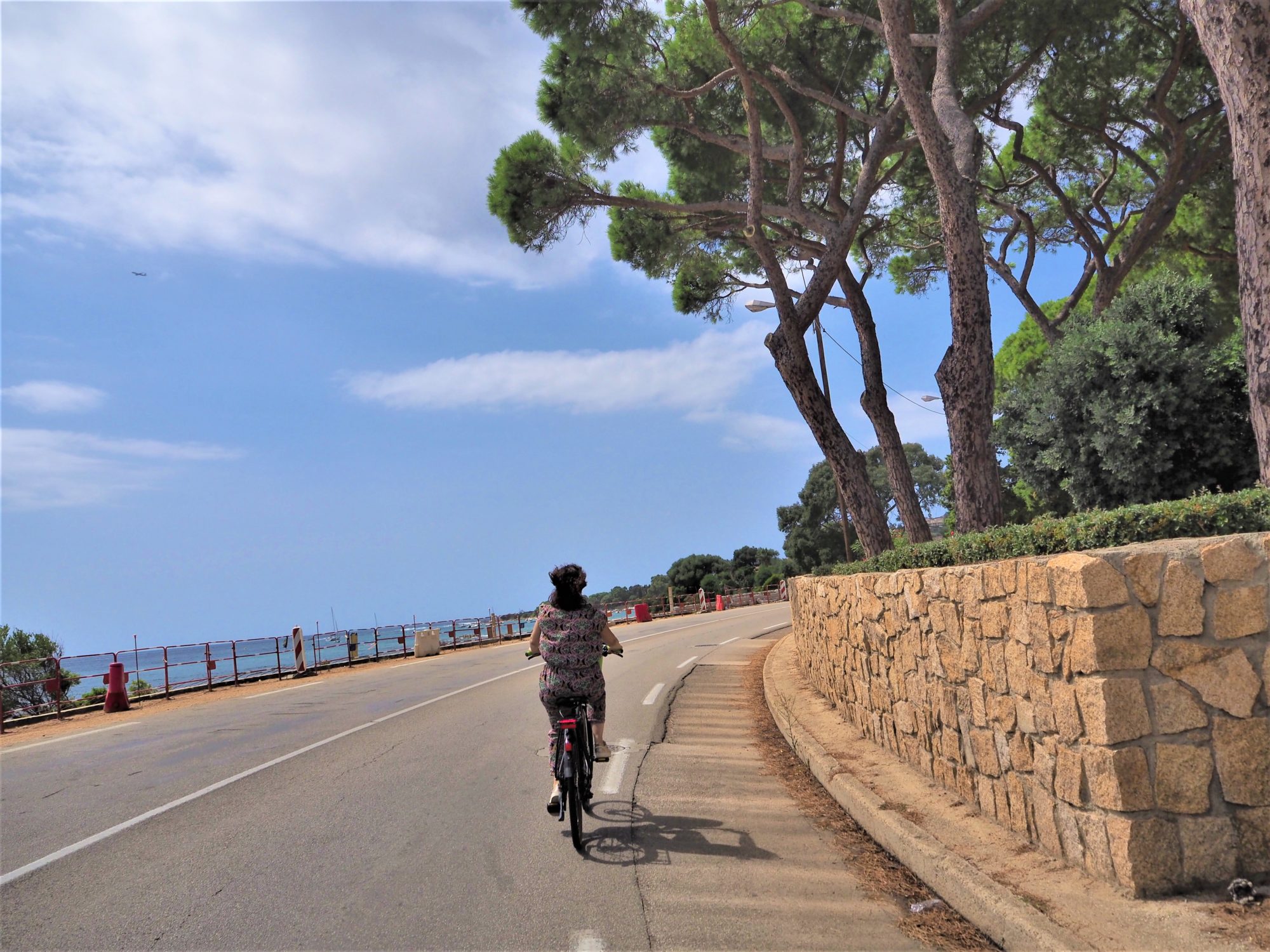 Corse, sur la Route des Sanguinaires à Ajaccio en vélo électrique AppeBike