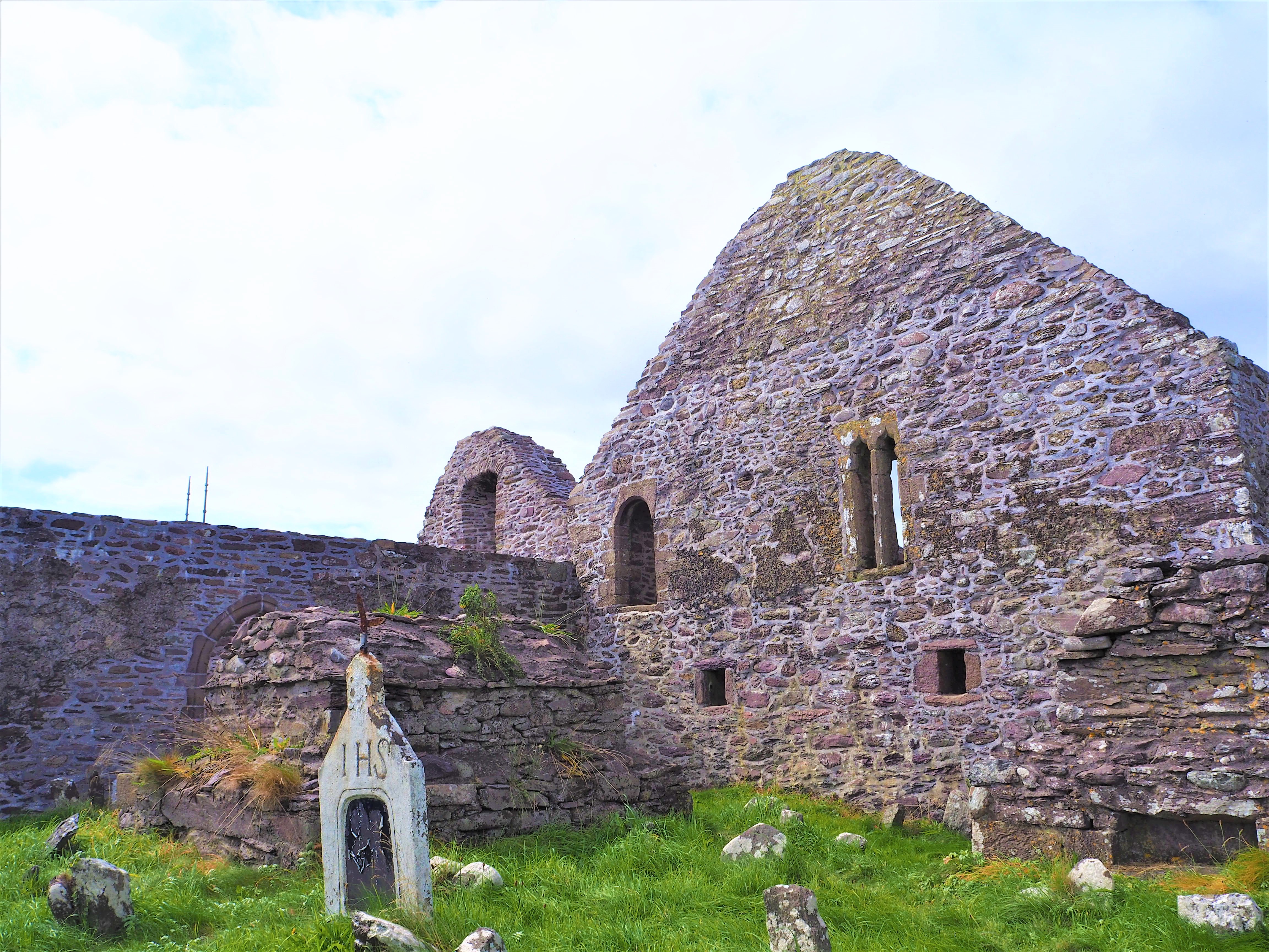 Abbaye de Ballinskelligs vue 2