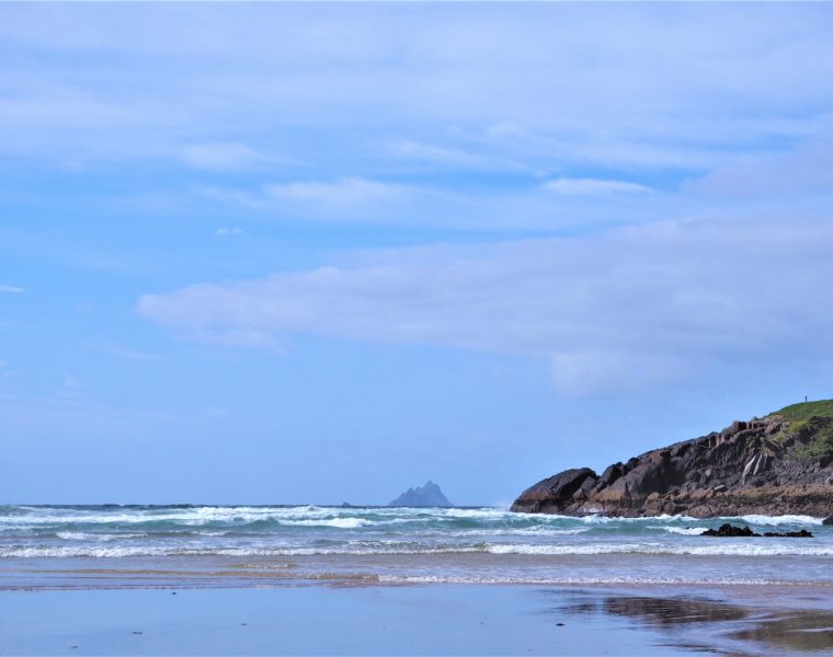 Skellig islands, vue depuis la plage du Ring of Kerry