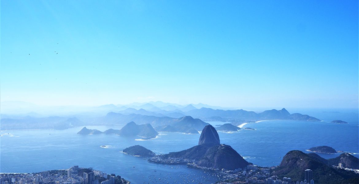 vue sur le pain de sucre depuis le corcovado rio bresil clioandco blog voyage