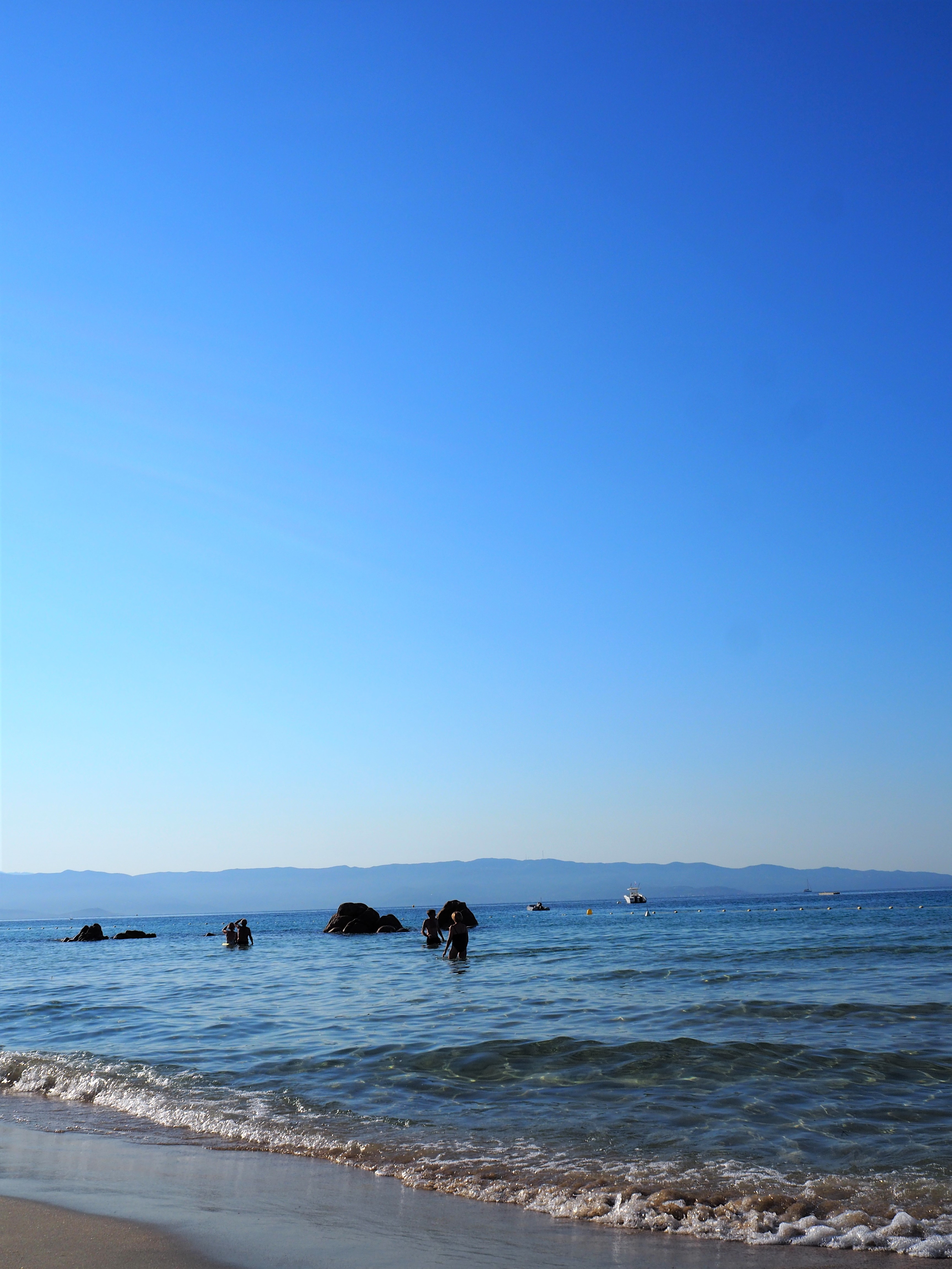 clioandco blog voyage corse plage à voir goeland matin