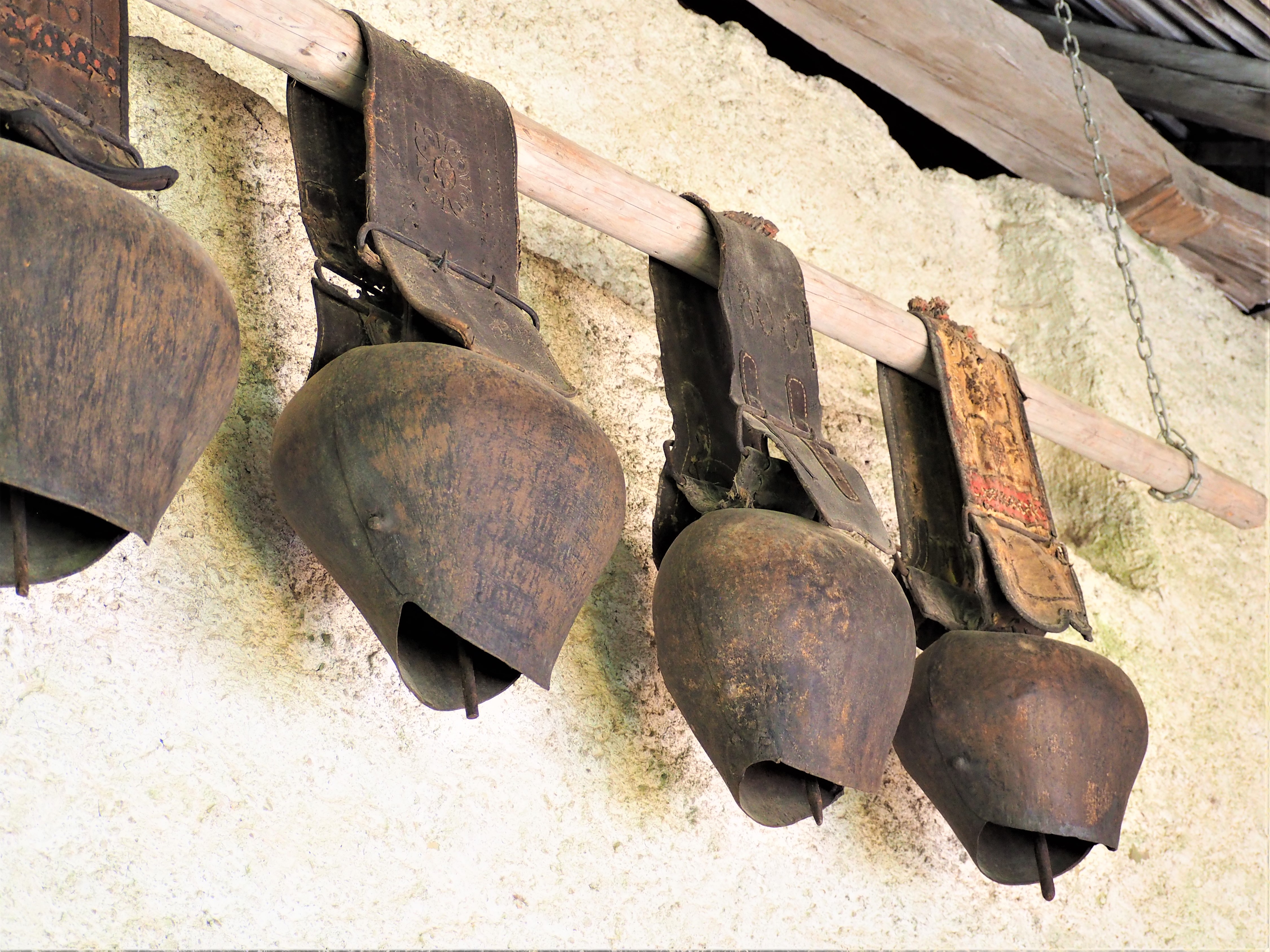 Cloches-Visiter-Gruyères-canton-de-Fribourg-Suisse-clioandco-blog-voyages