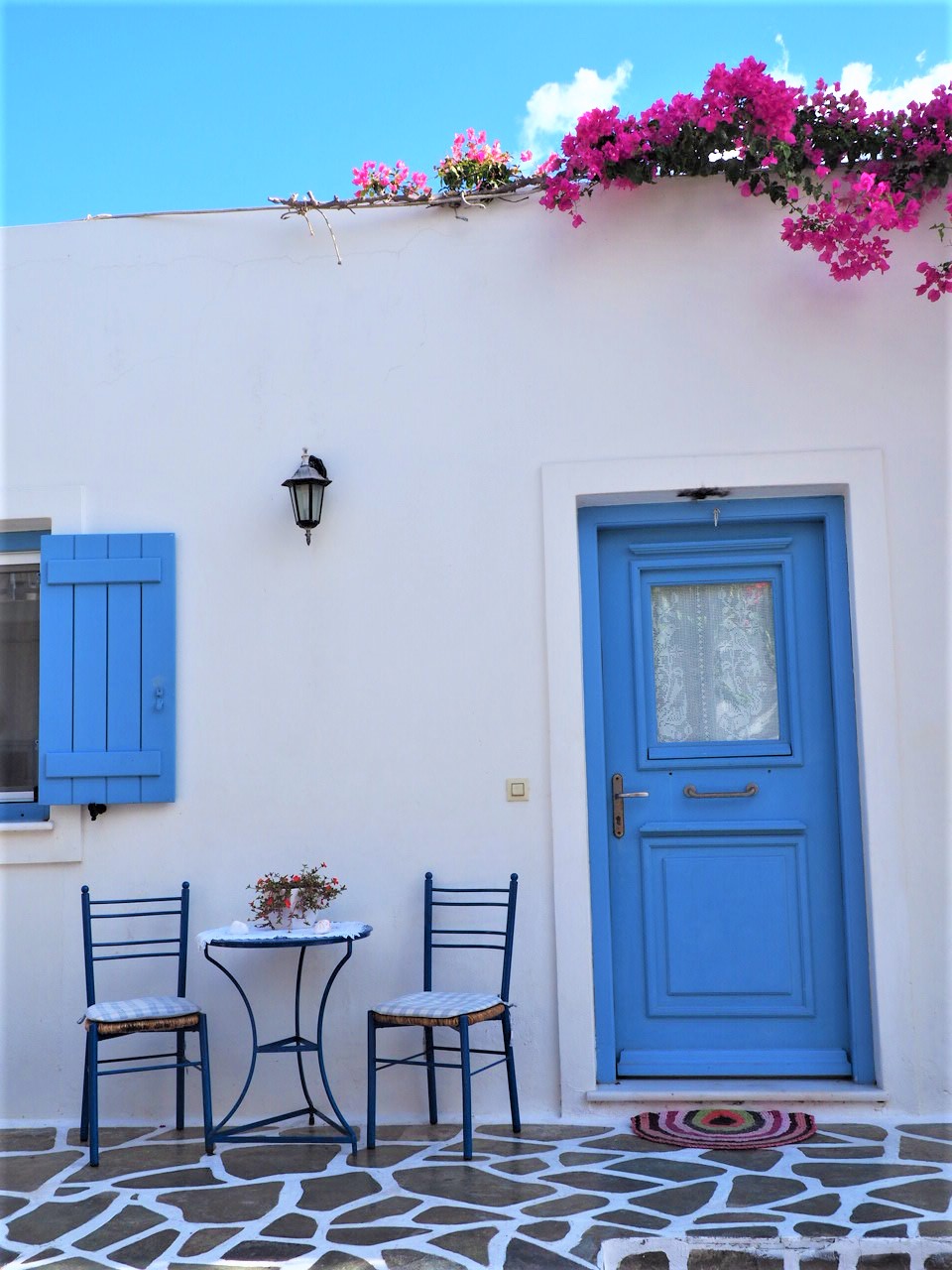 antiparos-antiparos-grece-cyclades-facades.