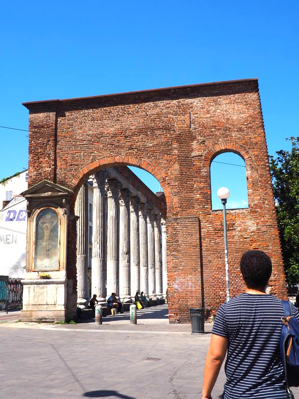 milan-quartier-vers-les-Colonnes-de-Saint-Laurent-.j