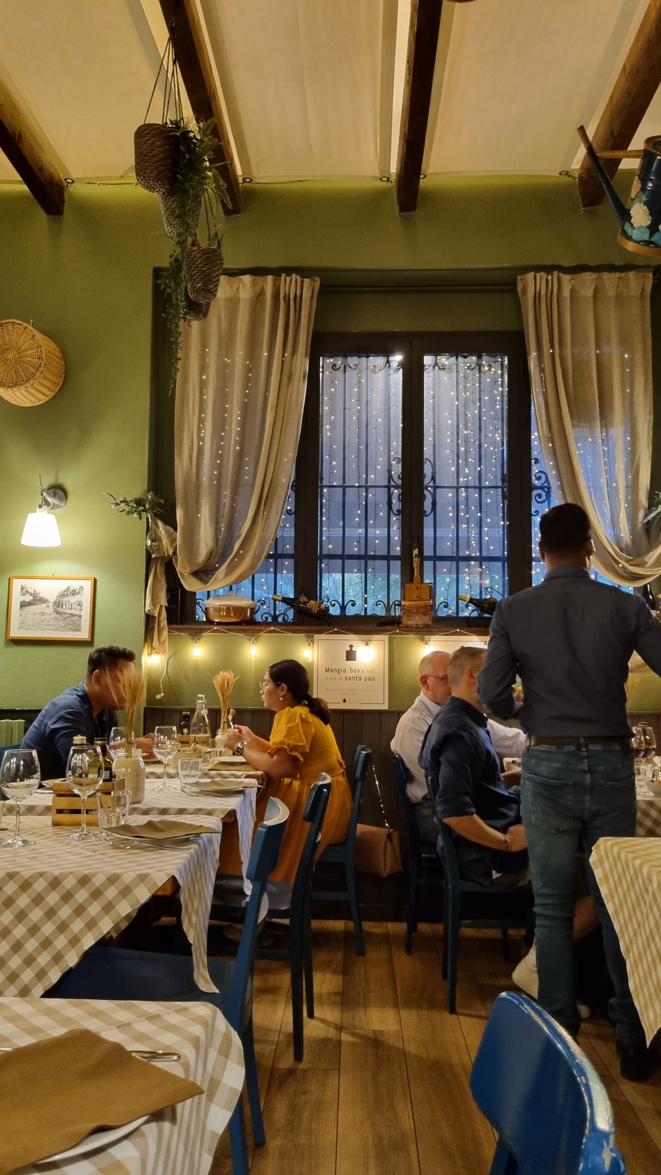 milan restaurant la pesa tratoria 1902 decor