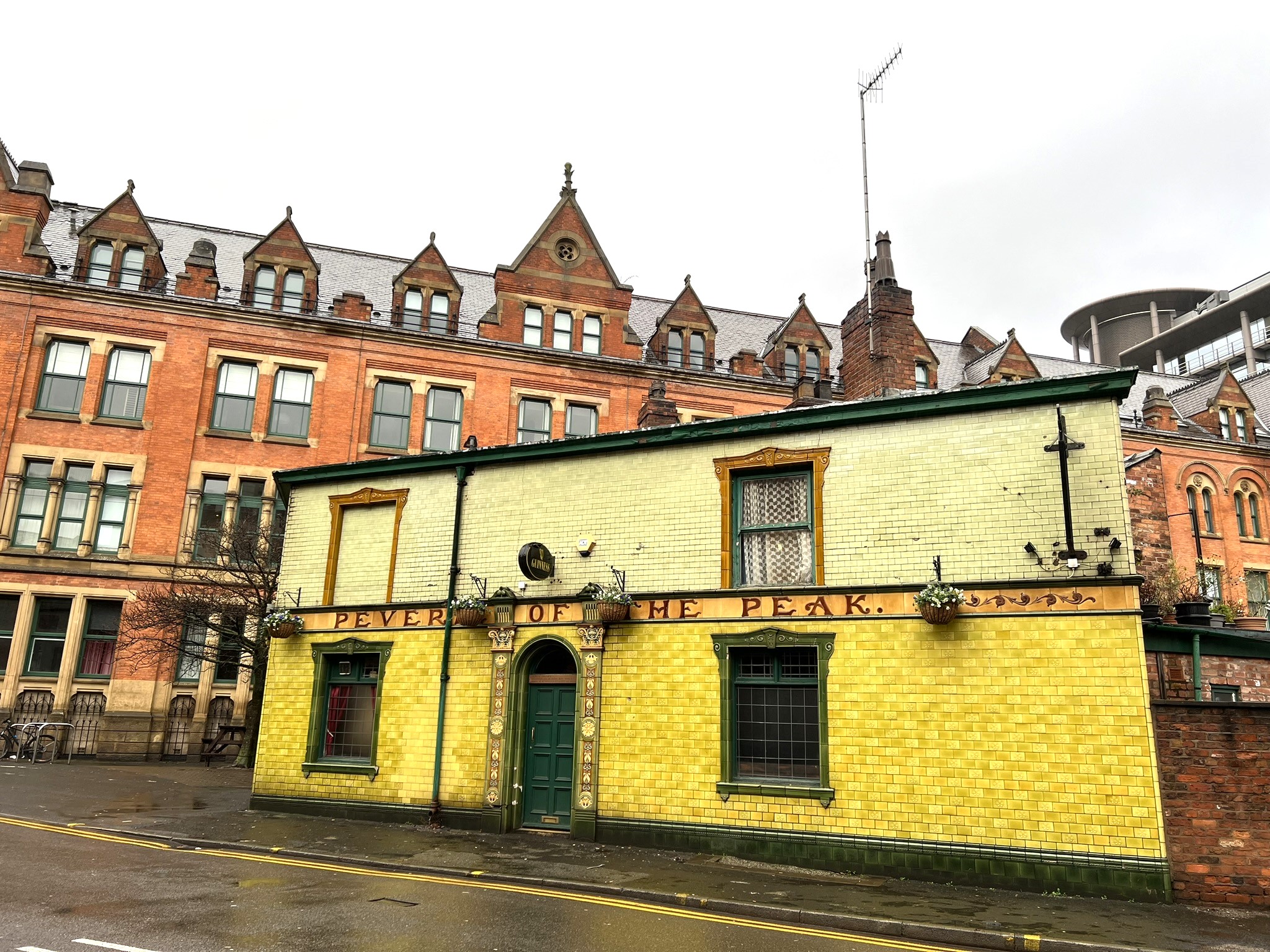 manchester pub the Peveril of the Peak