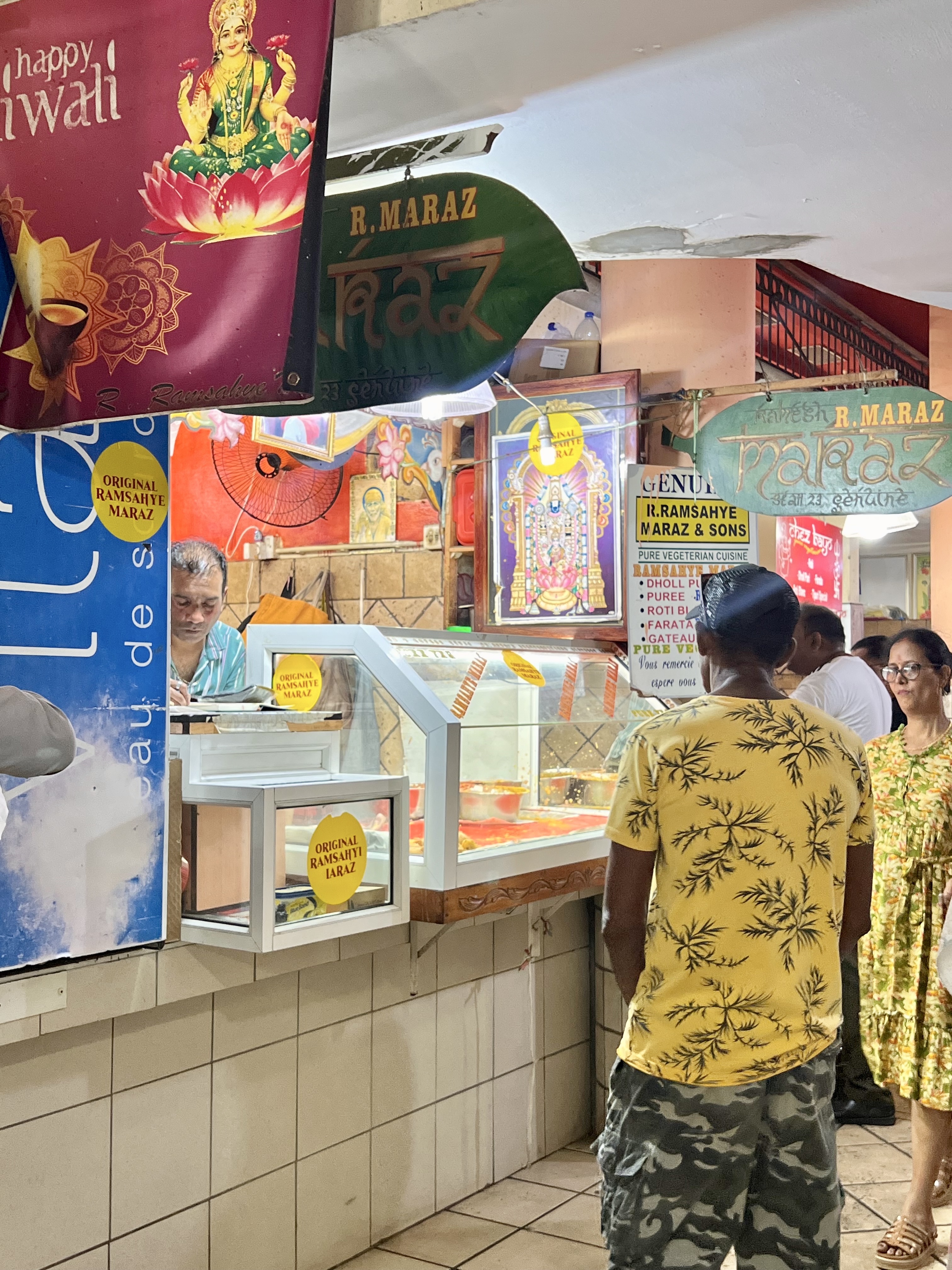 marche ile maurice food hall