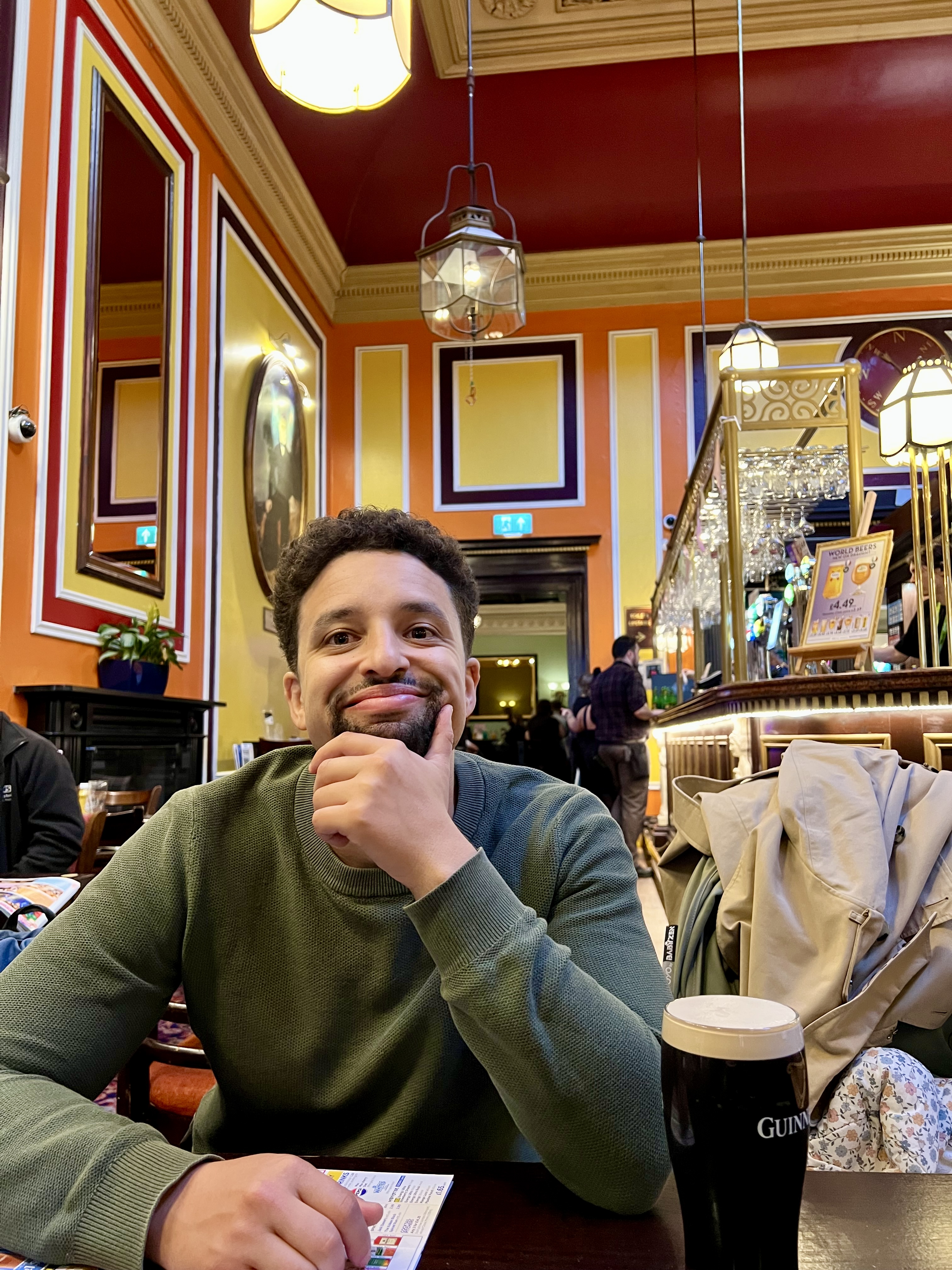 the commerial room bristol pub