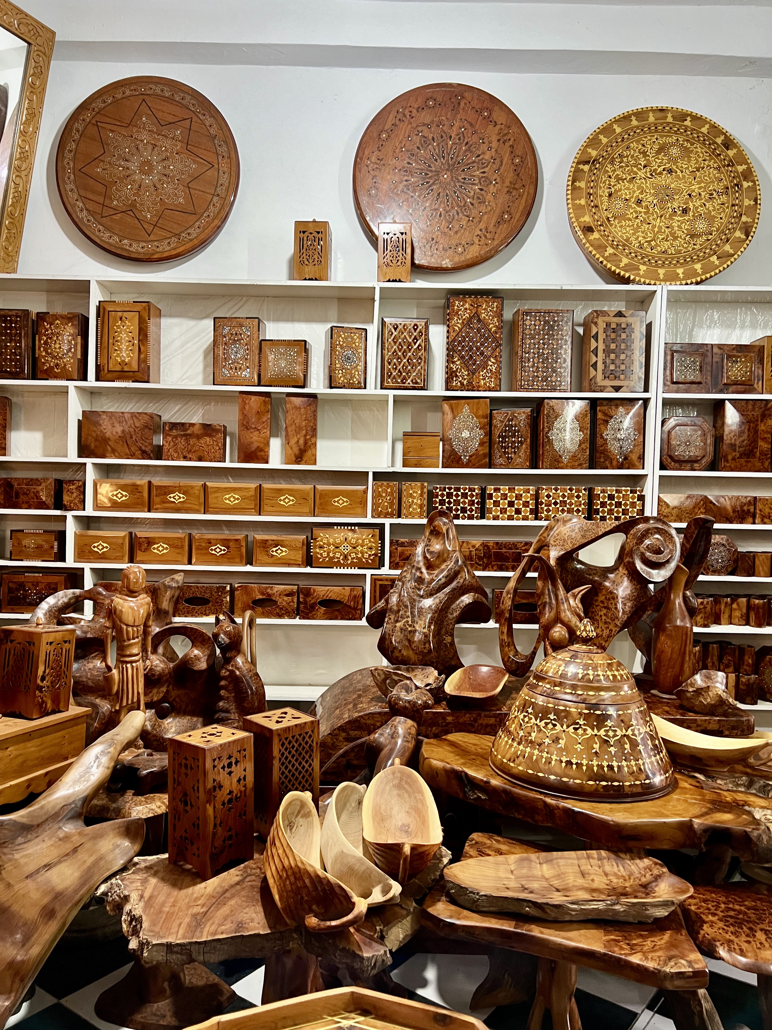bois essaouira shopping