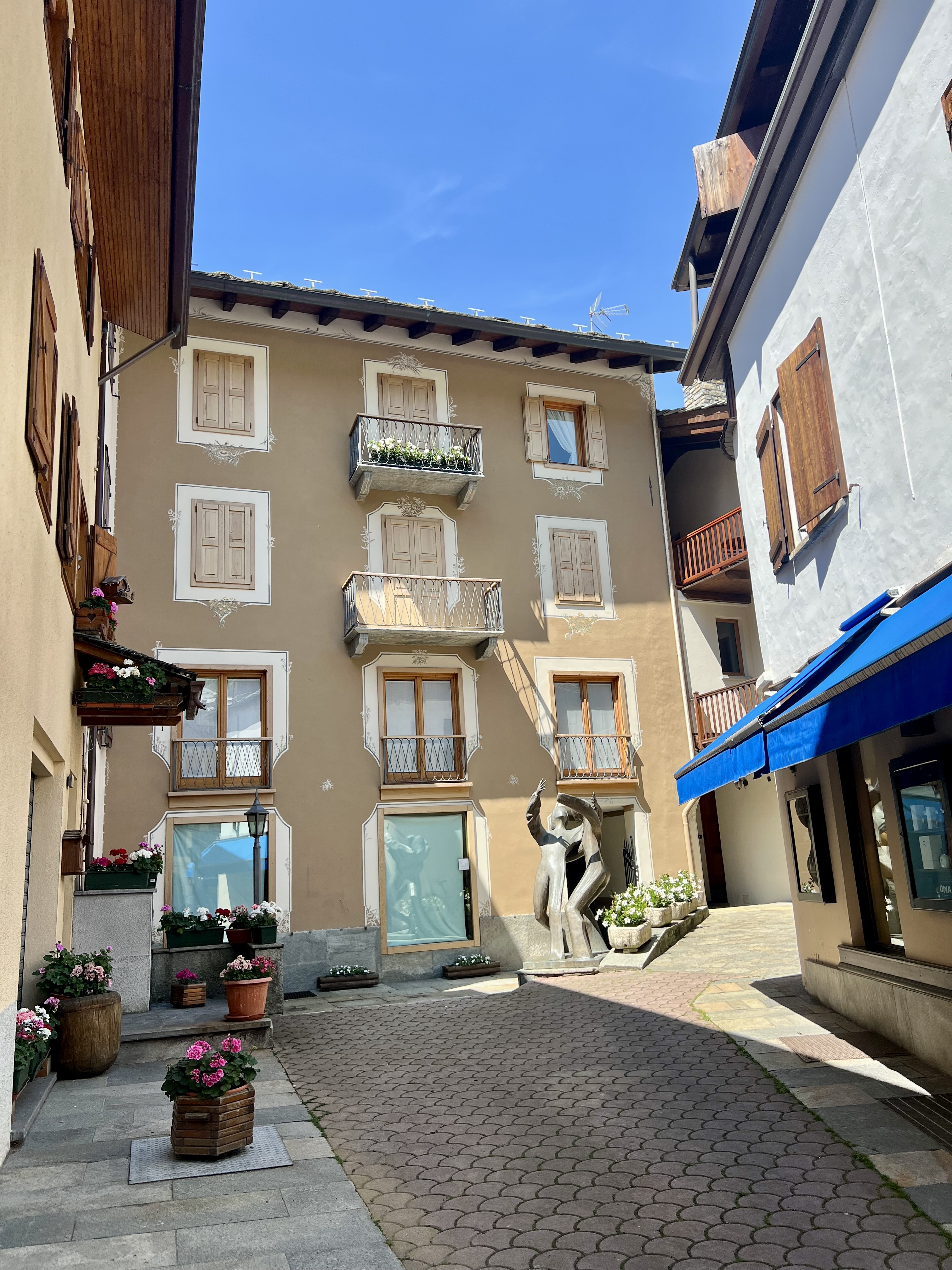 courmayeur village vallee d aoste