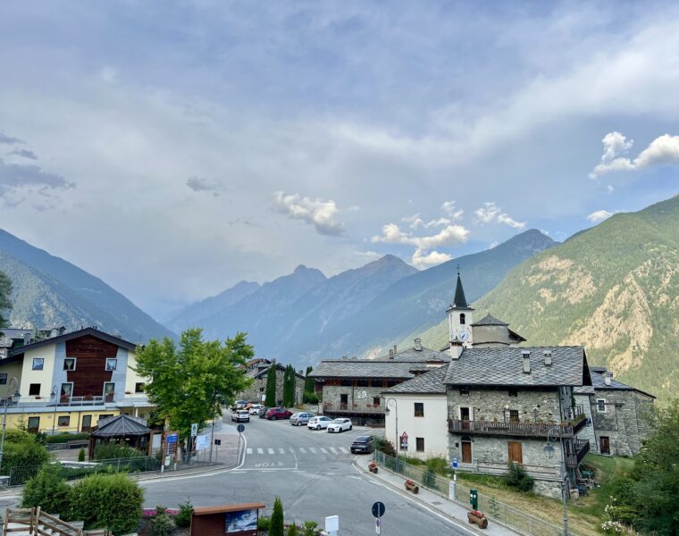 vue depuis Doues village italie