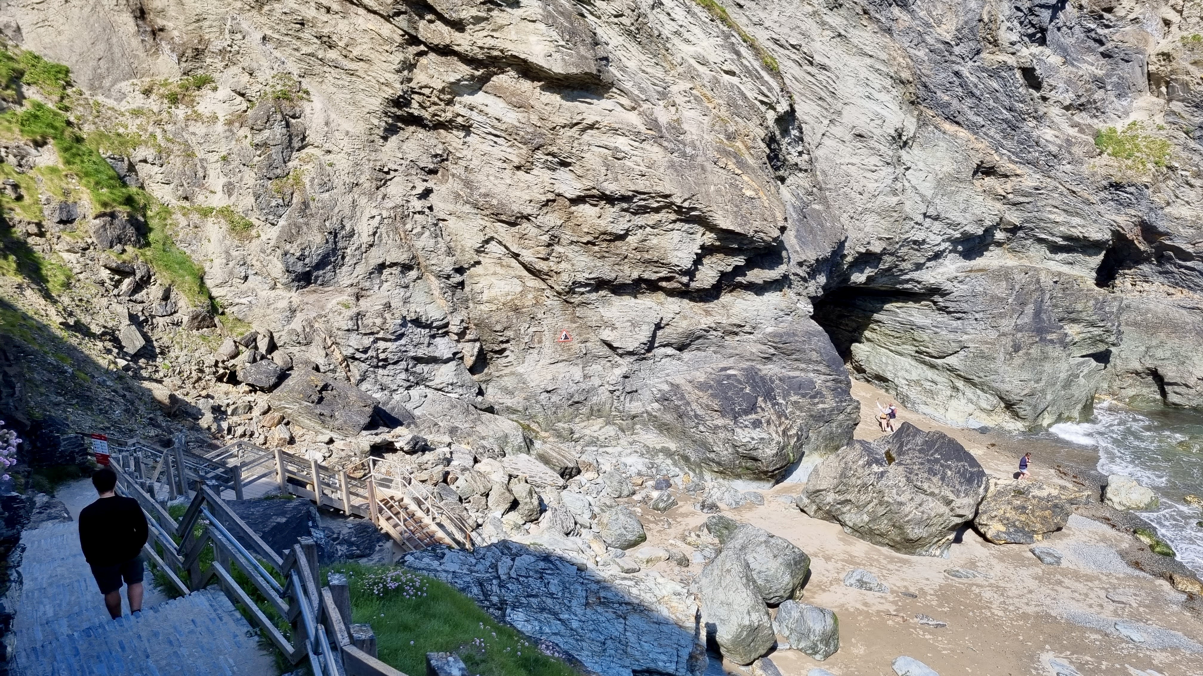 chateau de tintagel que voir dans les cornouailles grotte de merlin