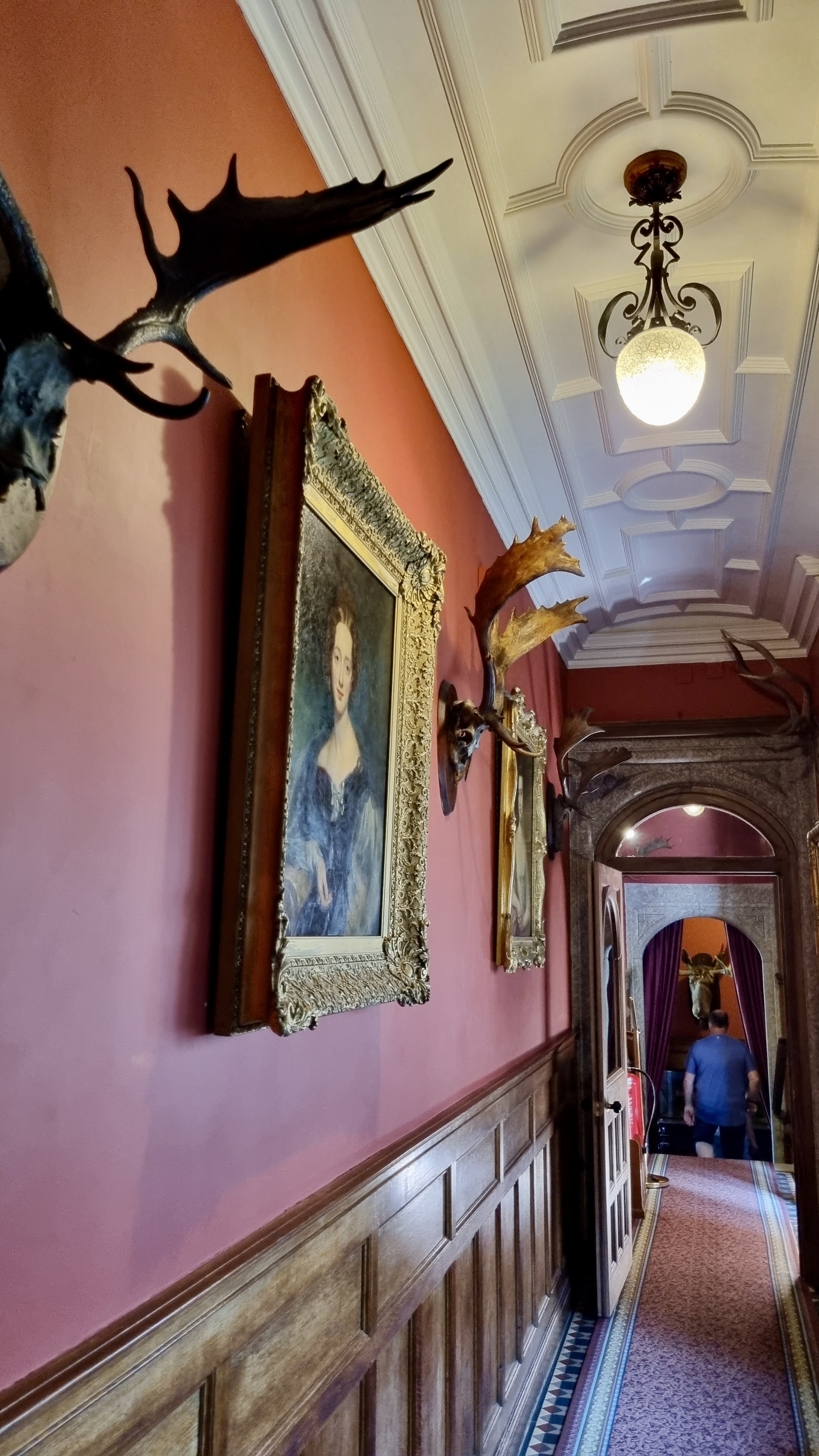 couloirs encore LANHYDROCK HOUSE