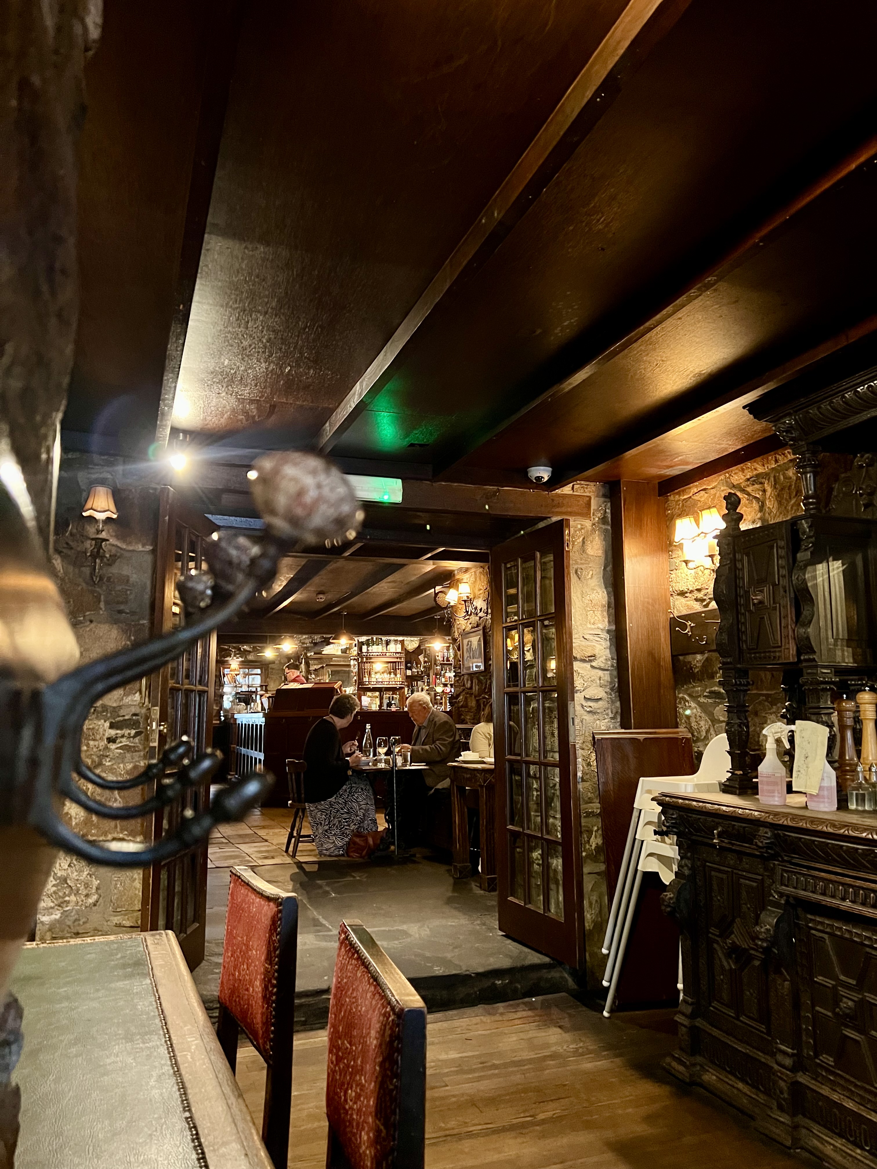 inveraray pub